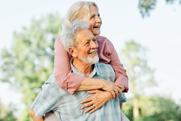 Downsizing for Seniors: What to Keep, Donate, and Store in Newton, NC